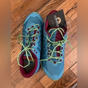 NWT!!! La Sportiva Women’s Karacal Size 40.5 / 9 Women’s